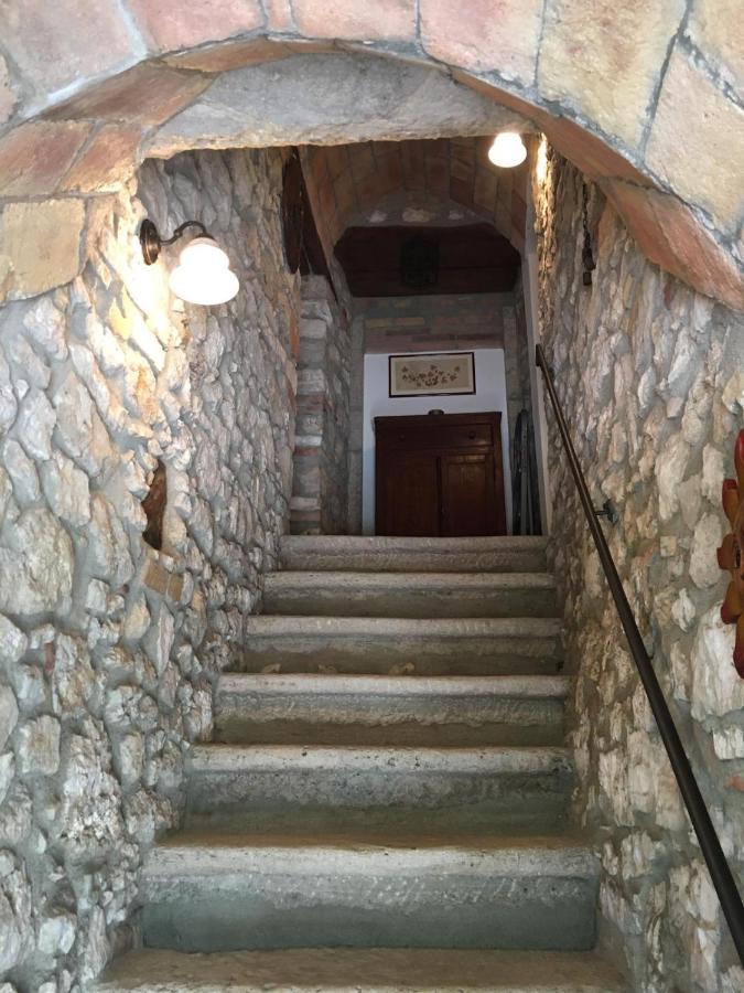 La Casetta Al Roccone Semproniano Buitenkant foto
